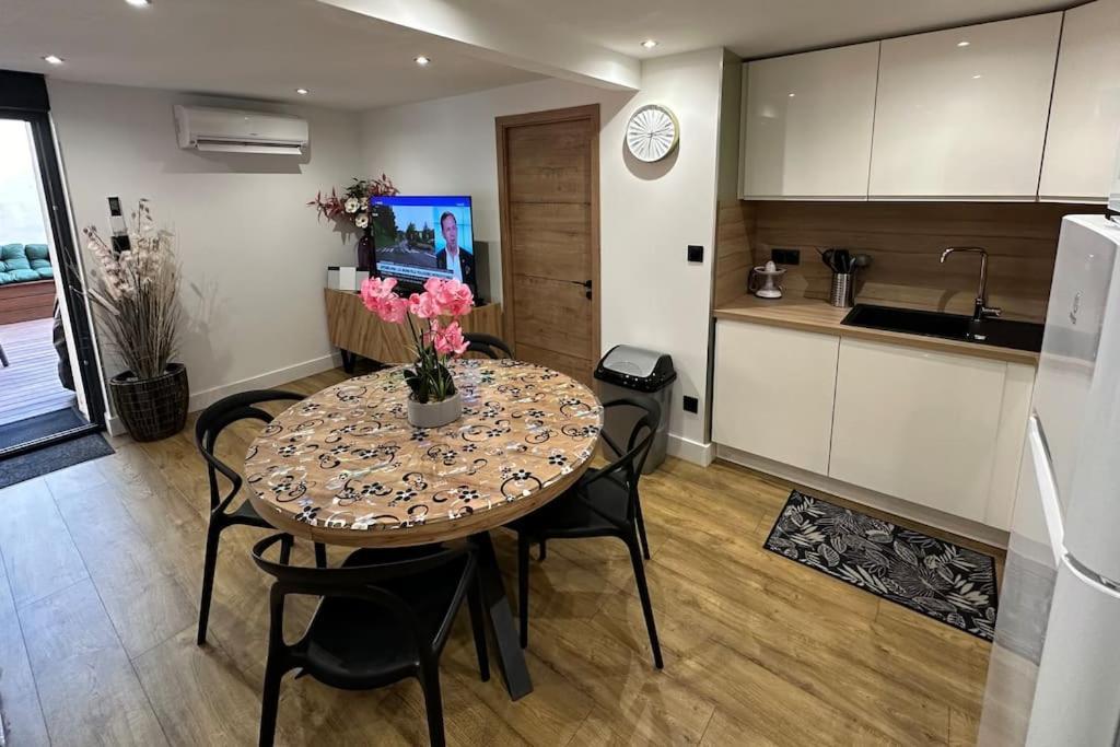 Le Briand Appartement 4Etoiles Nancy Thermal Cosy Avec Terrasse Wifi Esterno foto